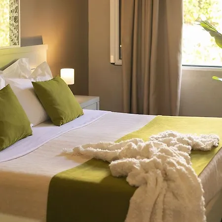 Nimfi Hotel, Skiathos 梅加利阿莫斯