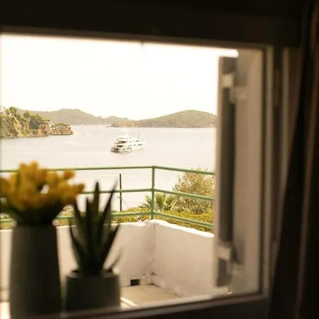 Nimfi Hotel, Skiathos
