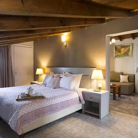 Отель Nimfi Hotel, Skiathos