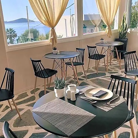 Nimfi Hotel, Skiathos