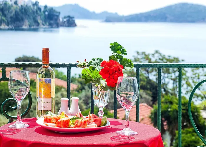 Отель Nimfi Hotel, Skiathos 3*