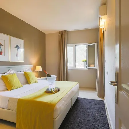Nimfi Hotel, Skiathos 3* Megali Ammos (Skiathos)