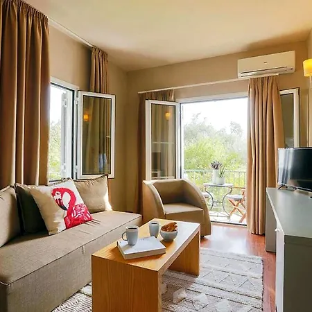 Nimfi Hotel, Skiathos 3* شاطئ ميغالي أموس