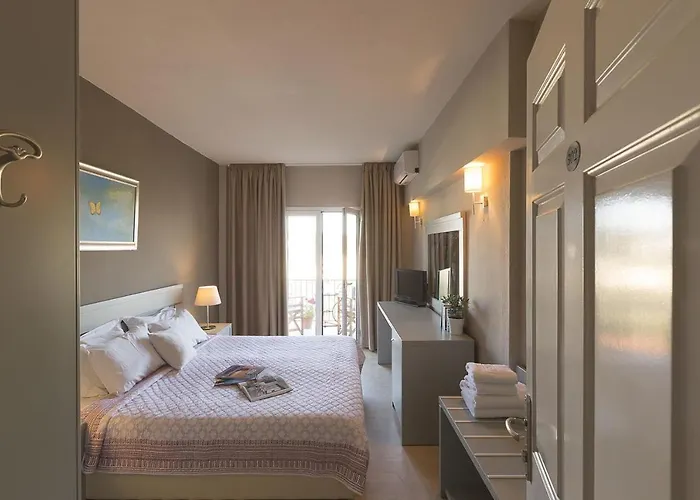 Nimfi Hotel, Skiathos 3*