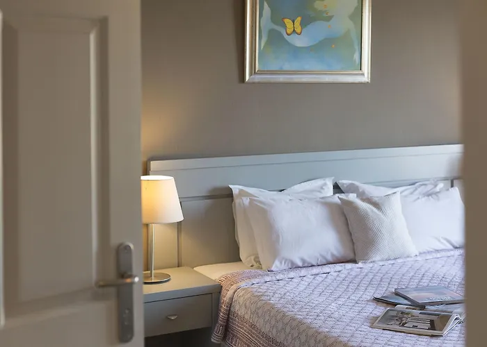 Nimfi Hotel, Skiathos