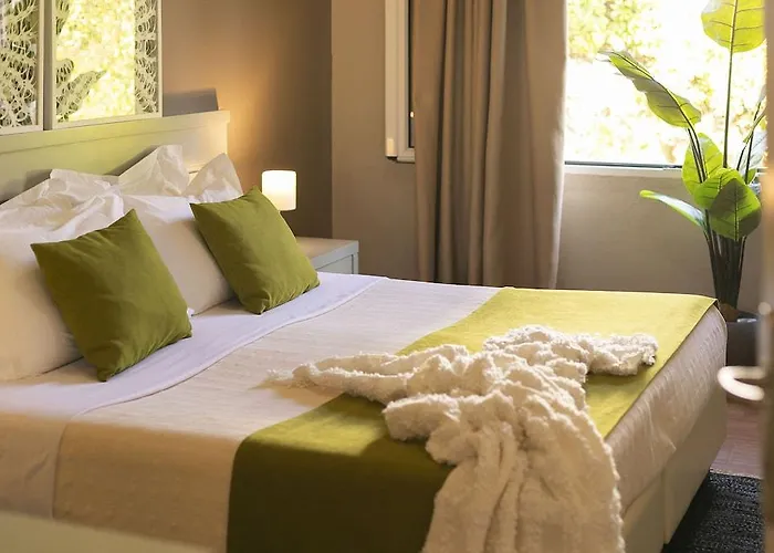 Nimfi Hotel, Skiathos Megali Ammos (Skiathos)