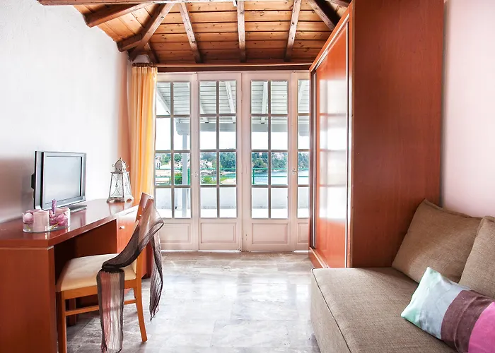 Nimfi Hotel, Skiathos Hotel