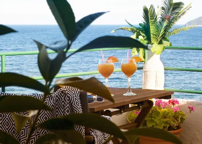 Nimfi Hotel, Skiathos Megali Ammos (Skiathos)